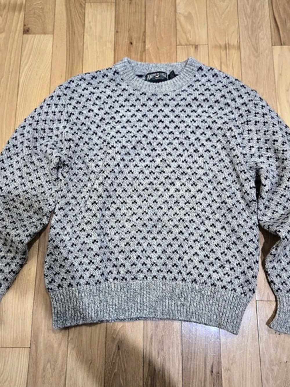 American Eagle Outfitters Men's Geometric Crewneck Sweater Size Large